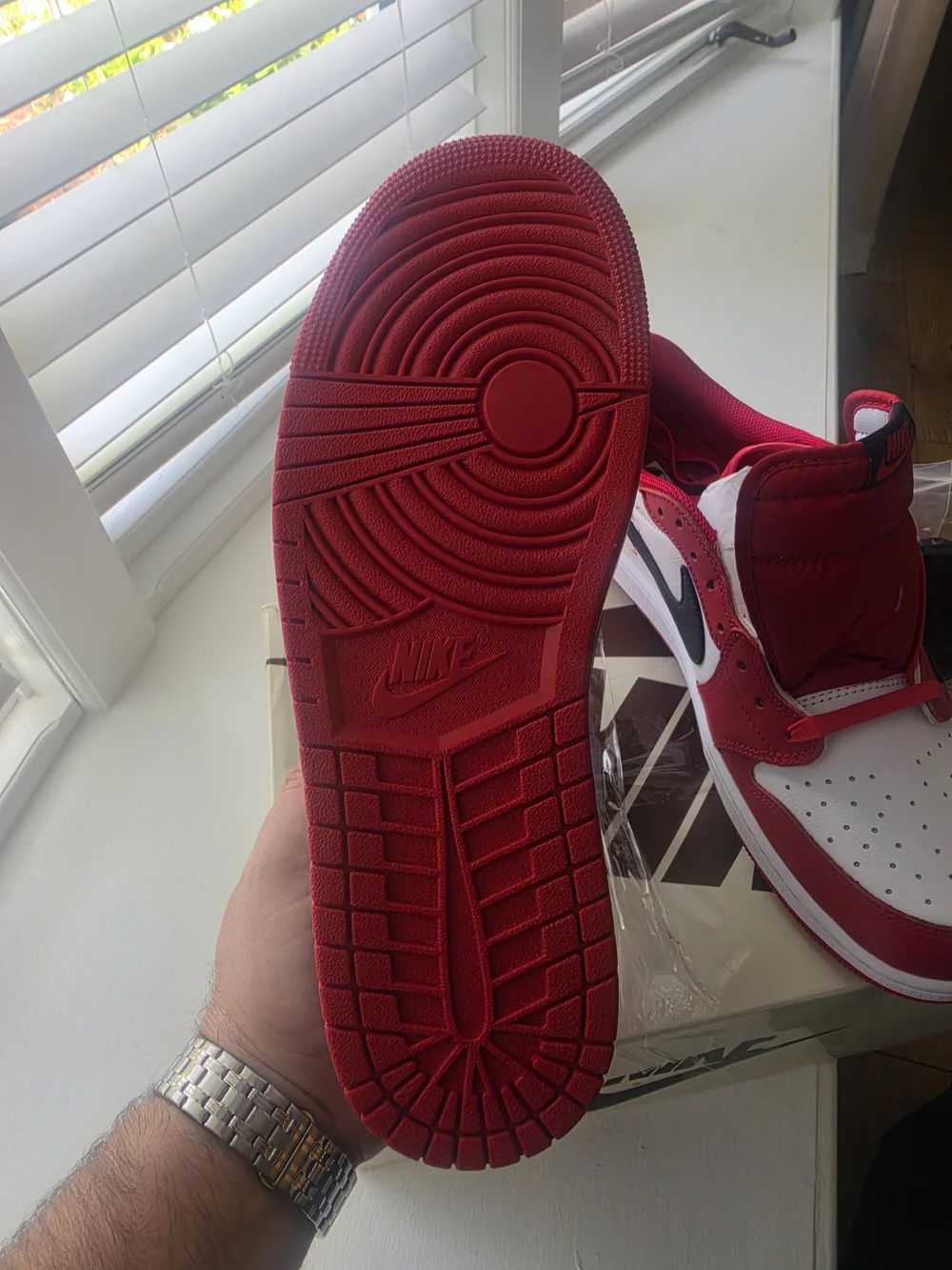 Travis Scoot x Nike Low-Top Sneakers in Red, White & Black - Picture 6 of 7